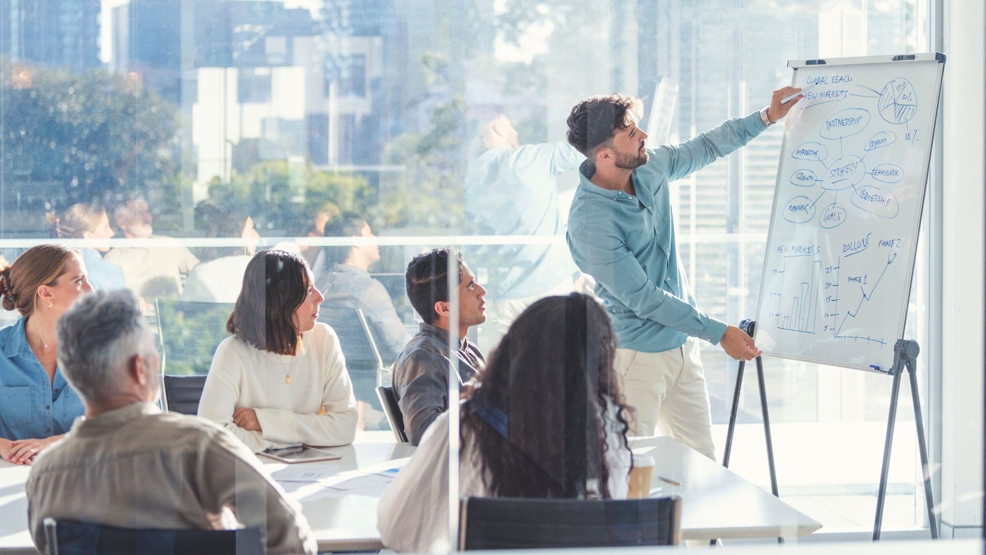 Programa Estrategia y Negocio I UFV M11_Hero Imagen Destacada_Bienestar energía y vitalidad Programa Estrategia y Negocio I UFV Estudiar en Universidad Privada Madrid