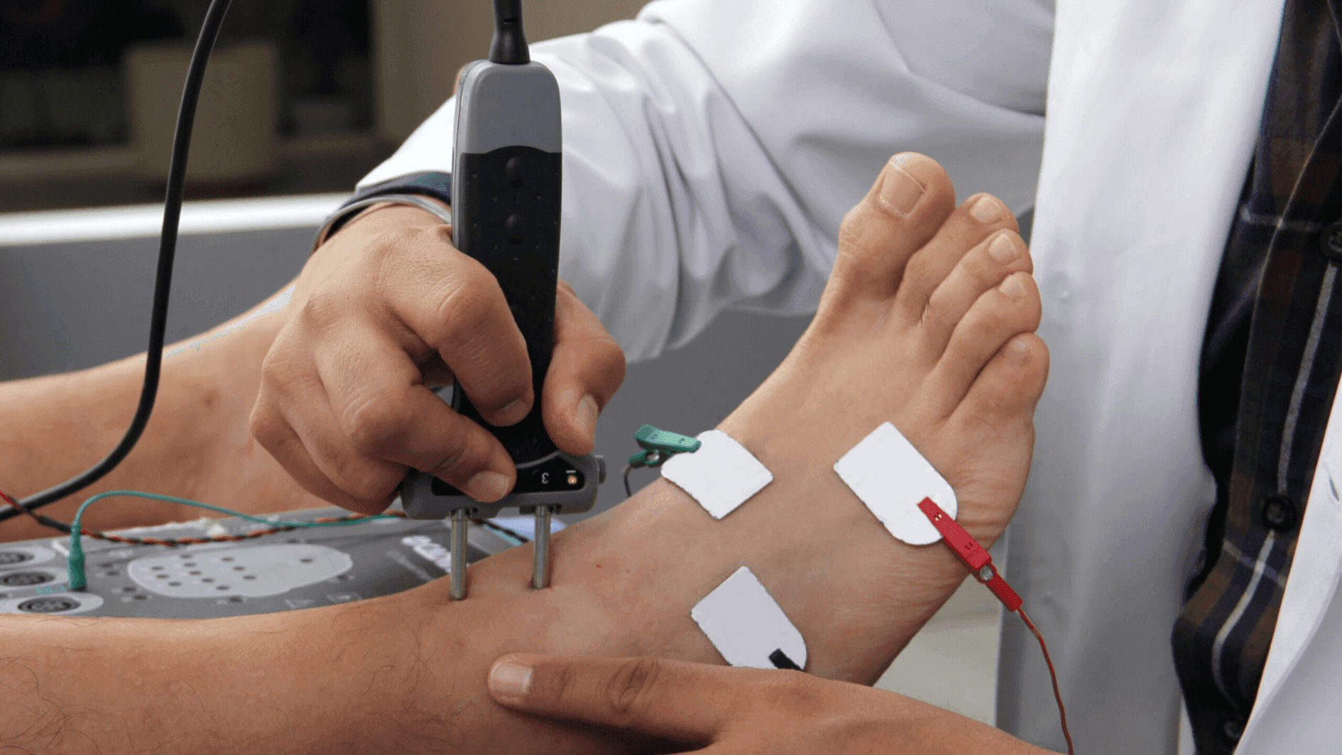 Máster de Formación Permanente en Intervencionismo Ecoguiado de tobillo y pie - Postgrados Universidad Francisco de Vitoria M11_Hero Imagen Destacada_ Intervencionismo Ecoguiado de tobillo y pie Máster de Formación Permanente en Intervencionismo Ecoguiado de tobillo y pie - Postgrados Universidad Francisco de Vitoria Estudiar en Universidad Privada Madrid