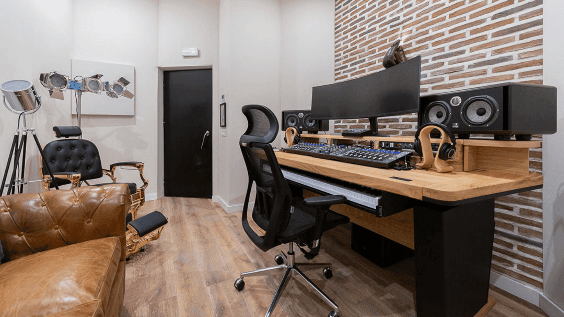 Postgrado en Producción Musical y Artística - Postgrados Universidad Francisco de Vitoria M21_ContentText_Horizontal_iproduccion musical y artistica Postgrado en Producción Musical y Artística - Postgrados Universidad Francisco de Vitoria Estudiar en Universidad Privada Madrid