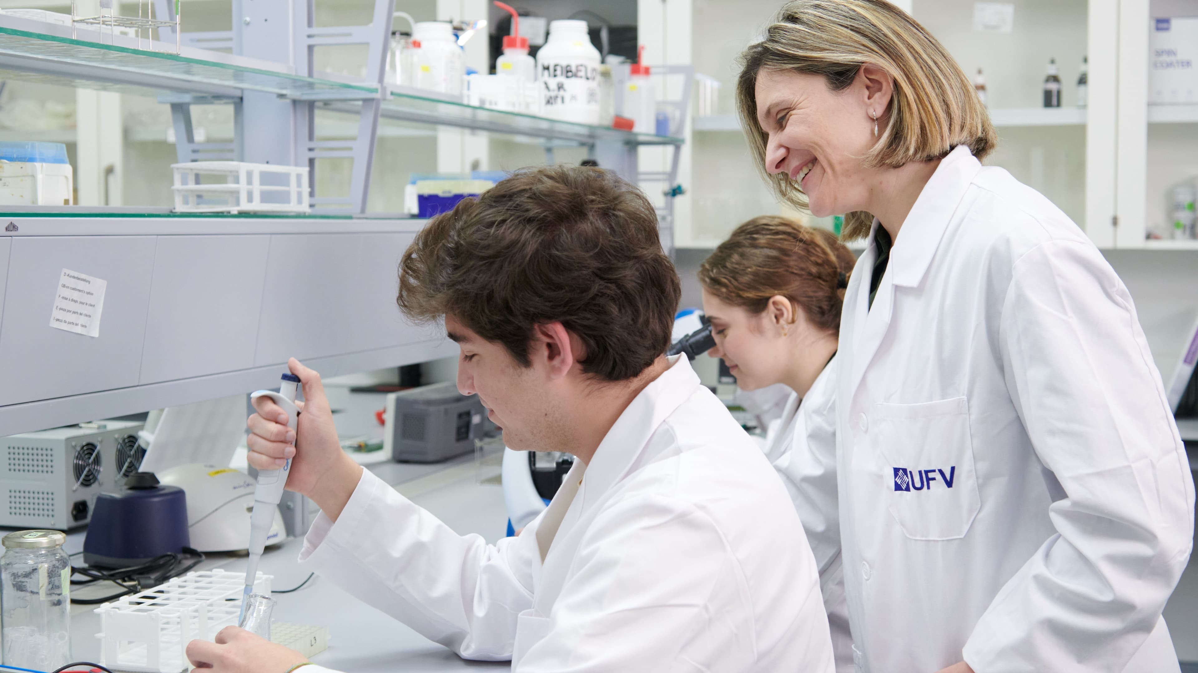 Estudiar doble Grado Farmacia y Biotecnología en Madrid. M21_Horizontal_ImgRelacionada_Biotecnología y Farmacia Estudiar doble Grado Farmacia y Biotecnología en Madrid. Estudiar en Universidad Privada Madrid