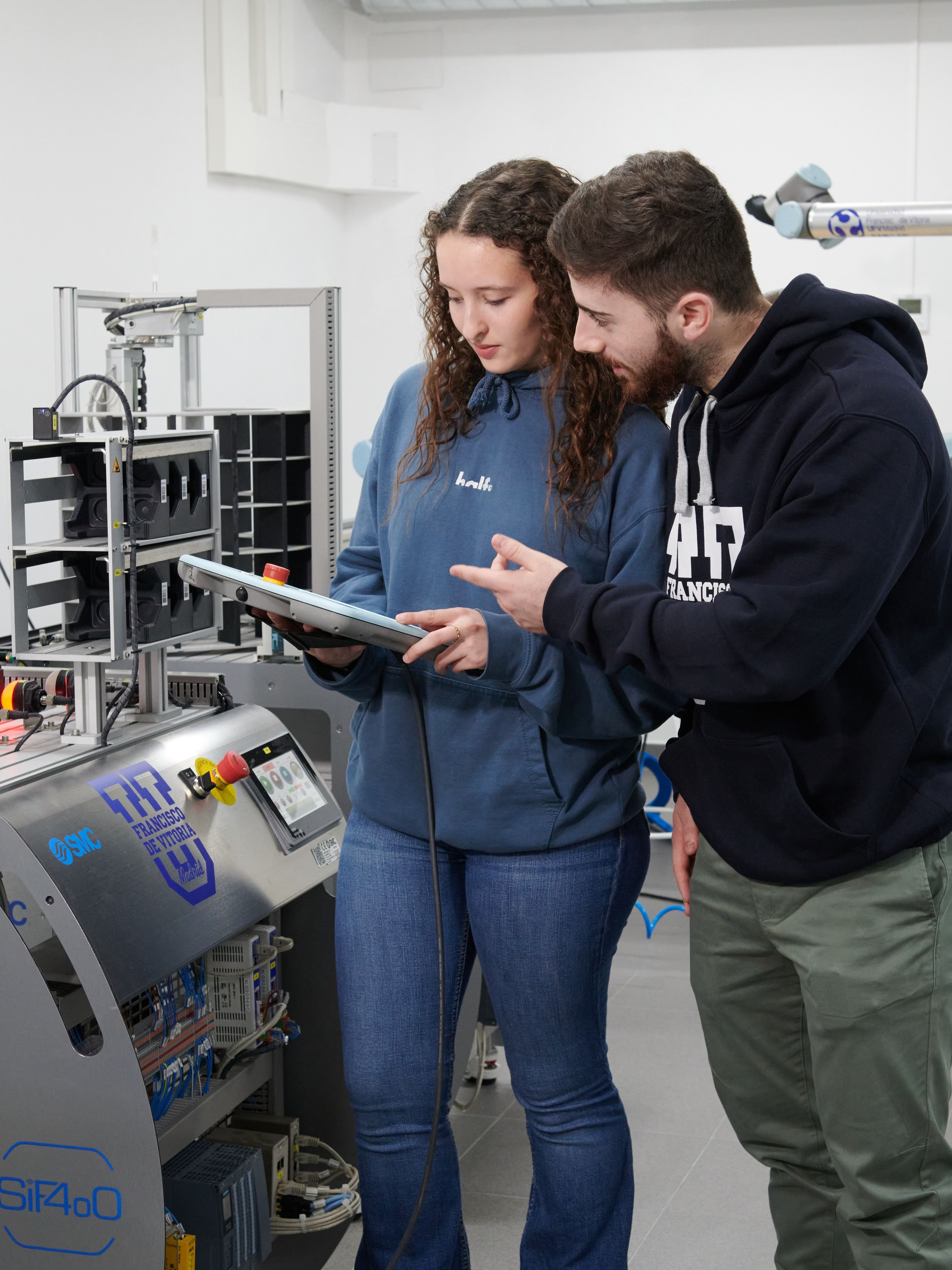 Doble Grado Ingeniería Sistemas Industriales + Industria Conectada M21_Vertical_ContentText2_Ing. Sistemas Industriales y Ing. Industria Conectada Doble Grado Ingeniería Sistemas Industriales + Industria Conectada Estudiar en Universidad Privada Madrid