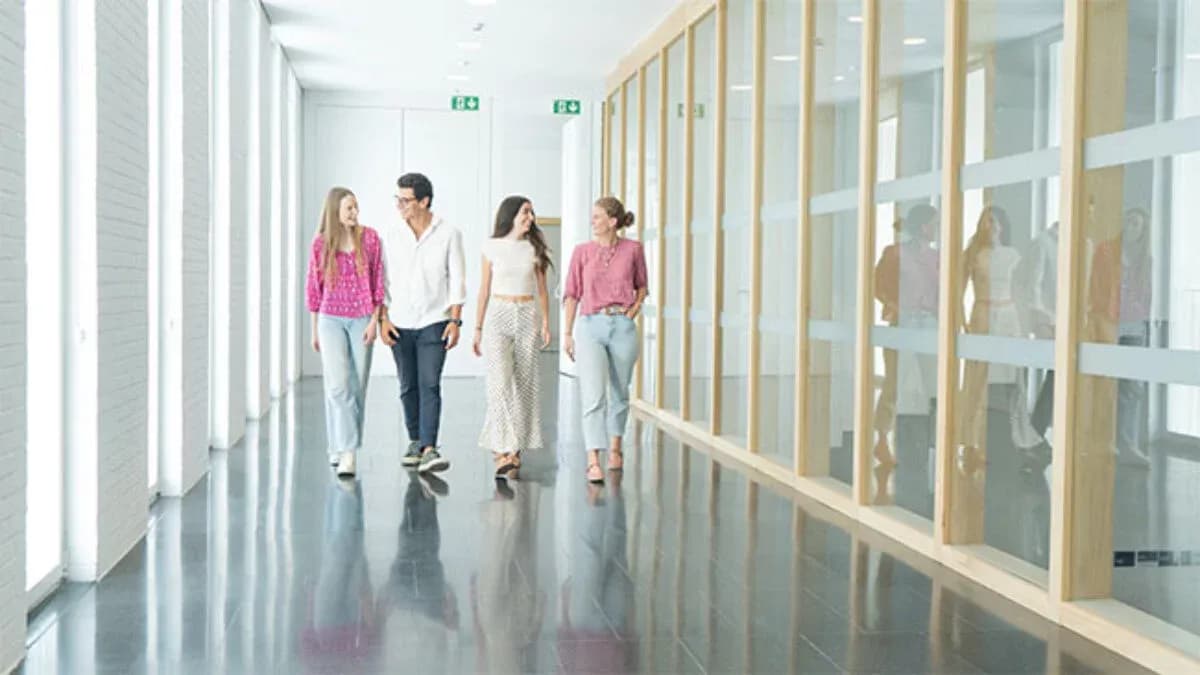 PLAN DE ESTUDIOS GRADO EN PERIODISMO + FILOSOFÍA, POLÍTICA Y ECONOMÍA | UFV imagen-web-filosofia-politica-economia-ufv-1200x675 PLAN DE ESTUDIOS GRADO EN PERIODISMO + FILOSOFÍA, POLÍTICA Y ECONOMÍA | UFV Estudiar en Universidad Privada Madrid